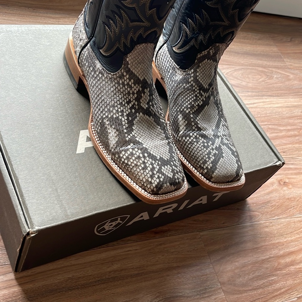 ARIAT DRY GULCH PYTHON
